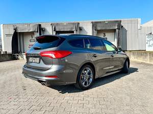 Excellente occasion 2019 Fords-<span class=keywords><strong>Focus</strong></span> automatique essence <span class=keywords><strong>4</strong></span> cylindres Euro6 5 places 125hp VOITURES D'OCCASION prêtes à être expédiées dans le monde entier - Product Image 3