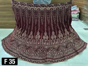 Conjunto de Choli y Dupatta de terciopelo pesado semibordado, Lehenga de 2.5m con vuelo, largo hasta el suelo, con trabajo Jarkn moderno para invierno - Product Image 4