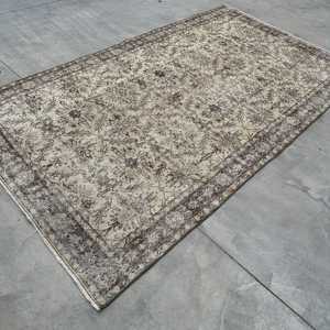 Turkish Rug, 4.8x8.4 ft Large Rug, <b>Brown</b> Animal Print <b>Wool</b> Vintage Rug - Product Image 4