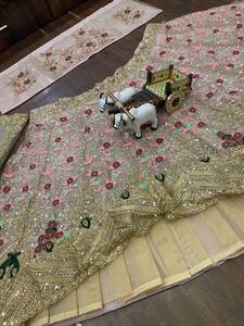 Hermosa Lehenga Choli con Cancan & Canvas Patta 3,5 Metros Flare Soft Faux Fur Lentejuelas Bordadas Party Wear - Product Image 4