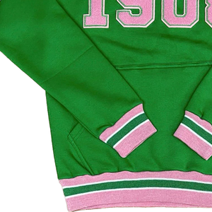 เสื้อสเวตเชิ้ตผ้าชีเนลสีเขียวพิมพ์ลายฤดูหนาวแบบยั่งยืน แถบสีชมพู ระบายอากาศได้ดี ขอบแขนเสื้อแบบริบสีทอง กระเป๋าแบบจิงโจ้ ป้องกันการหดตัวด้านหน้า - Product Image 5