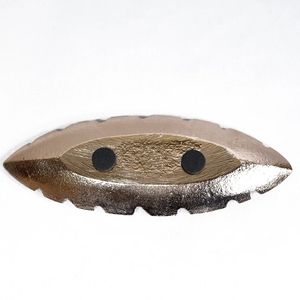 Plateau à feuilles d'argent moulé au design moderne Plateaux de service en métal sans danger pour la nourriture pour les variétés de salades et de desserts Plateau à feuilles pour le service - Product Image 5