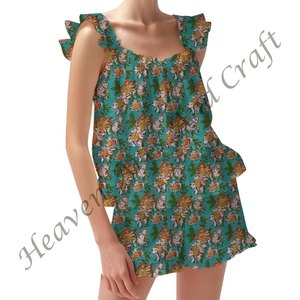 New Arrival Hand Block Floral Print Shorts Pajama Set Spring/Summer Floral Fitted Strappy Ruffle <b>Trim</b> Sleeves PJ Set - Product Image 3