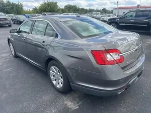 2011 Ford Taurus SE - Product Image 4