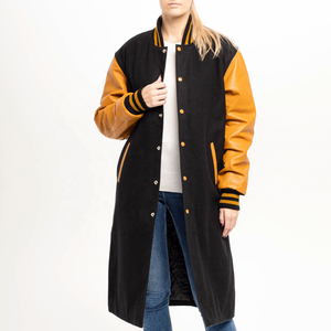 Veste de baseball d'hiver pour homme sur mesure de haute qualité, en toile imperméable, épaisse, noire, couleur personnalisée, vintage, devant - Product Image 1