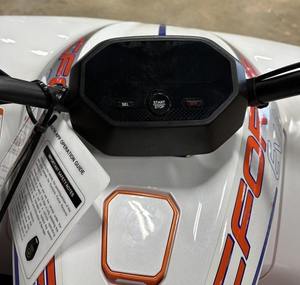 Oferta de Primera Clase Nuevo C Force EV110 2026 - Product Image 2