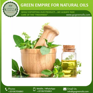 100% Aceite de Linalool de albahaca natural Precio al por mayor Aceite esencial - Product Image 2