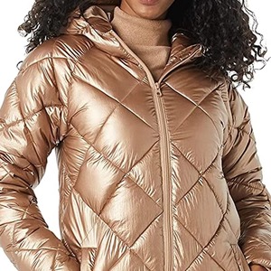 Abrigo Largo Acolchado de Invierno para Mujer, Diseño Personalizado de Alta Calidad, con Capucha, Manga Larga, Material de Poliéster, MOQ Bajo, Personalizable - Product Image 3