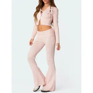 Ropa de otoño e invierno personalizada para mujer, Sudadera corta de lana, pantalones de chándal acampanados, conjunto de Sudadera con capucha para correr apilada, conjunto de dos piezas para mujer - Product Image 5