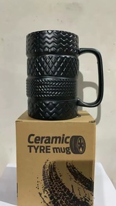 Taza de Cerámica Esmerilada con Forma de Neumático Negro 3D, Taza Grande para Café o Té, Regalos Únicos para Fanáticos de Autos, 14 Oz (400 ml) - Product Image 2