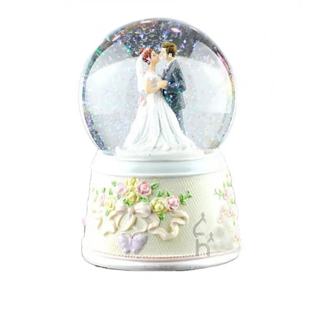 Atacado amor romântico waterglobe casamento dança casal neve globo personalizado namorados presente neve bola