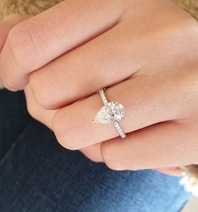 Anillo de Eternidad Étnico con Diamantes en Forma de Pera Aniva RN2616, Joyería para Mujer, Anillo de Compromiso de Oro Amarillo de 14 Quilates, Venta al por Mayor Personalizada - Product Image 5