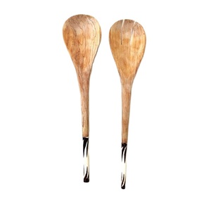 Ensemble de serveur de salade en bois attrayant avec émail imprimé sur la poignée ensemble de couverts salade Fruits épicés outils de service multifonctionnels - Product Image 1