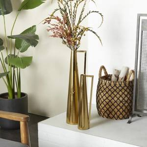 Jarrón geométrico delgado y cónico de Metal hecho a mano Cosmopolitan con asas, jarra cónica dorada moderna, diseño elegante, jarrón dorado - Product Image 1