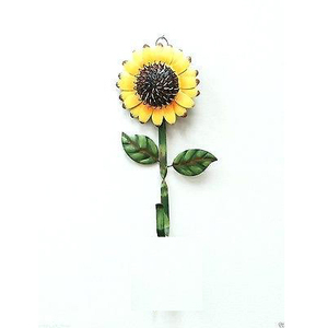 Gancho de pared de metal con diseño floral, acabado amarillo para sala de estar, baño y cocina, decoración, ganchos montados en la pared - Product Image 1