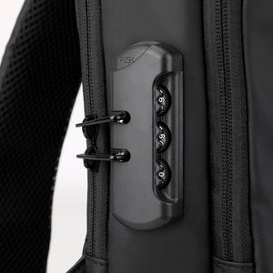 Sac de sport étanche Sac de sport léger avec section de chaussures séparée et conception de bandoulière solide - Product Image 3
