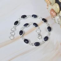 Bracelet jonc artisanal en argent sterling 925 plaqué rhodium pour femme, avec pierre de soleil noire naturelle sertie clos, bijou tendance pour soirée, 10-12g