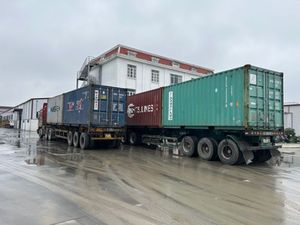 Bán buôn cho nhà phân phối SPC sàn WPC Laminate Việt Nam nhà máy không thấm nước cách âm chống trượt sồi phong cách sang trọng Vinyl tấm ván - Product Image 3