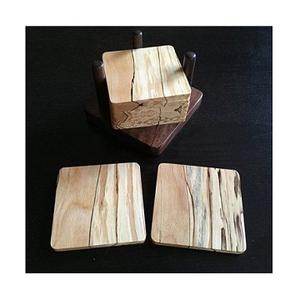Sous-verres en bois faits à la main Sous-verres en chêne et liège faits à la main Sous-verres en bois naturel et liège Coffret cadeau pour accessoires de cuisine - Product Image 1