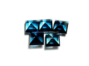 Véritable Topaze Bleue de Londres Pierre précieuse de 6mm de forme carrée à facettes Topaze Bleue de Londres Gemmes au prix de gros d'usine - Product Image 2