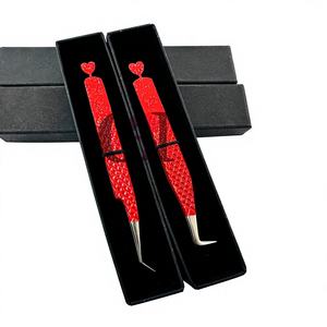 Las Mejores Pestañas GETUP BROSONS IMPEX con Recubrimiento en Polvo Rojo de 90 Grados, Diseño de Corazón en la Parte Posterior Plateada Brillante, Antimagnéticas - Product Image 1