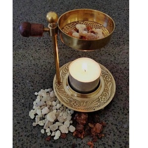 Porte-encens de qualité standard en laiton avec revêtement doré utilisé pour les porte-encens Oud bukhoor à usage religieux à la maison - Product Image 5