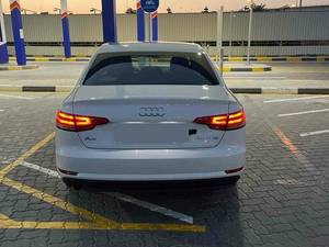 1.4L A4 AU Di มือสอง2018ตัวที่มีหนังสีเข้มภายในรถขับเคลื่อนสี่ล้อ - Product Image 6