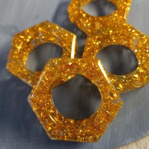 Petit rond de serviette en bois design moderne porte-rond de serviette de fête de mariage décoration de table porte-serviette design fait main - Product Image 3