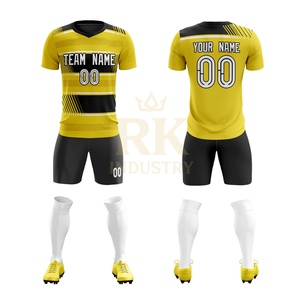 Uniforme de Fútbol Personalizado al por Mayor de Secado Rápido, Económico, Amarillo y Negro, Conjunto Completo, Transpirable, 100% Poliéster, Impermeable y Antibacteriano - Product Image 5