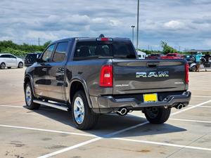 Seminuevo Clean 2025 Ra-m 1500 Lone Star cre-w cab - Product Image 5