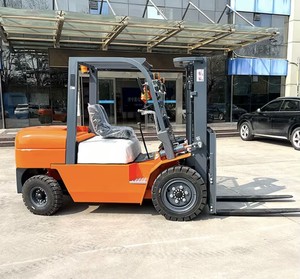 Nouveau chariot élévateur à contrepoids diesel 3 tonnes tout-terrain pour la construction - Product Image 5