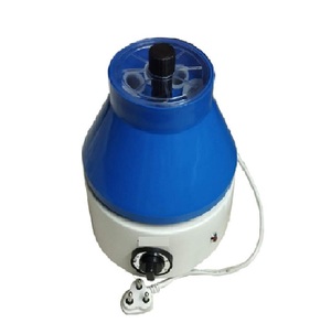 Centrifugeuse modèle Doctor est une classe de centrifugeuse de table à faible vitesse moyenne destinée à la centrifugation de routine - Product Image 3