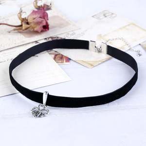 Jeulia Flowering of the Heart Pearl Diamond <b>Choker</b> Necklace for Wedding Party - Product Image 6