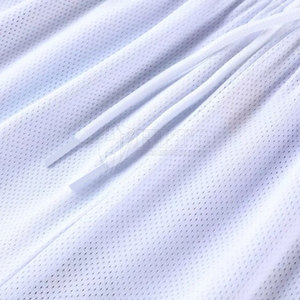 Maillot de basket-ball sans manches pour homme avec short assorti Uniforme de basket-ball en tissu souple avec technologie anti-transpiration - Product Image 5