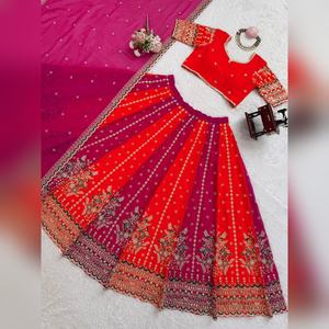 Lehenga Choli Nupcial Bordada, Bordado Intenso, Traje Indio de Boda para Mujer, Lehenga Choli de Diseñador Listo para Usar para Bodas - Product Image 6