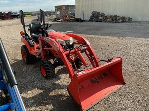 2017 para Kubota BX2380 40HP 4WD Tractor agrícola con motor Massey 30HP 2WD 70HP 120HP bomba de caja de cambios componentes de núcleo de rodamiento - Product Image 5