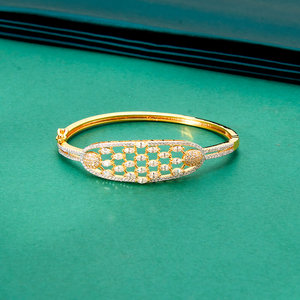 Superbes bracelets à la mode American Diamond Classic CZ Kada avec placage rhodium bicolore et design Mehndi - Product Image 2