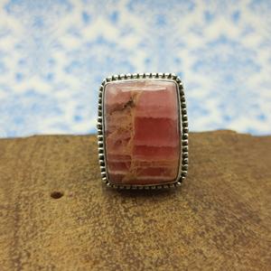 925พลอยโรโดโครไซต์ทรงสี่เหลี่ยมผืนผ้าแหวนเงินสเตอริงแข็งพร้อมเนบาลีทำงาน - Product Image 5