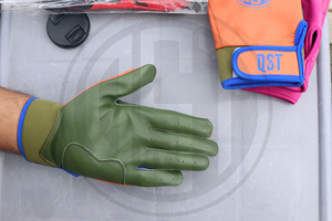 ถุงมือเบสบอลหนังแบบยาว QST ขายดี คุณภาพเยี่ยม ทนทาน เหมาะสำหรับฝึกซ้อมในสนามและกลางแจ้ง รับผลิตแบบ OEM พร้อมสกรีนโลโก้ - Product Image 6