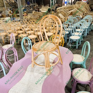 Chaise moderne, élégante et écologique en rotin naturel pour enfants, intérieure et extérieure, pour la cuisine, la chambre et le salon. - Product Image 5