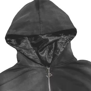 Sweat à capuche personnalisé en coton lourd avec impression en relief, broderie en chenille, lavage vintage délavé au soleil, doublure en satin, fermeture éclair - Product Image 2