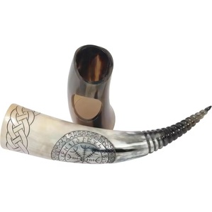 Cuerno Vikingo Tradicional para Beber con Funda de Cuero y Soporte, Productos Naturales y Orgánicos - Product Image 3