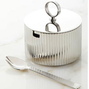 Boîte à beurre rectangulaire en acier inoxydable avec couvercle rabattable, écologique, pour le stockage du fromage et des pâtisseries, design moderne et minimaliste - Product Image 4