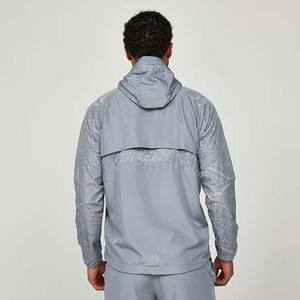 Chaqueta Cortavientos Deportiva Ligera de Alta Calidad, Estilo Patchwork de Poliéster, con Logotipo Reflectante, Chaquetas para Hombre - Product Image 4