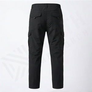 Pantalons de jogging en gros pour hommes, poches cargo, pantalons de survêtement personnalisés, pantalons durables, confortables et élégants - Product Image 2