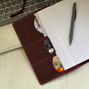 Couverture de carnet personnalisée en cuir Crazy Horse A5, journal rechargeable, organiseur bicolore avec porte-cartes et insert personnalisé - Product Image 5