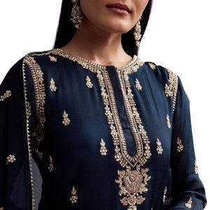 Traje Chinon Sharara azul marino con lentejuelas y bordado Dana cortado para mujer Ropa de fiesta de boda y traje festivo - Product Image 2