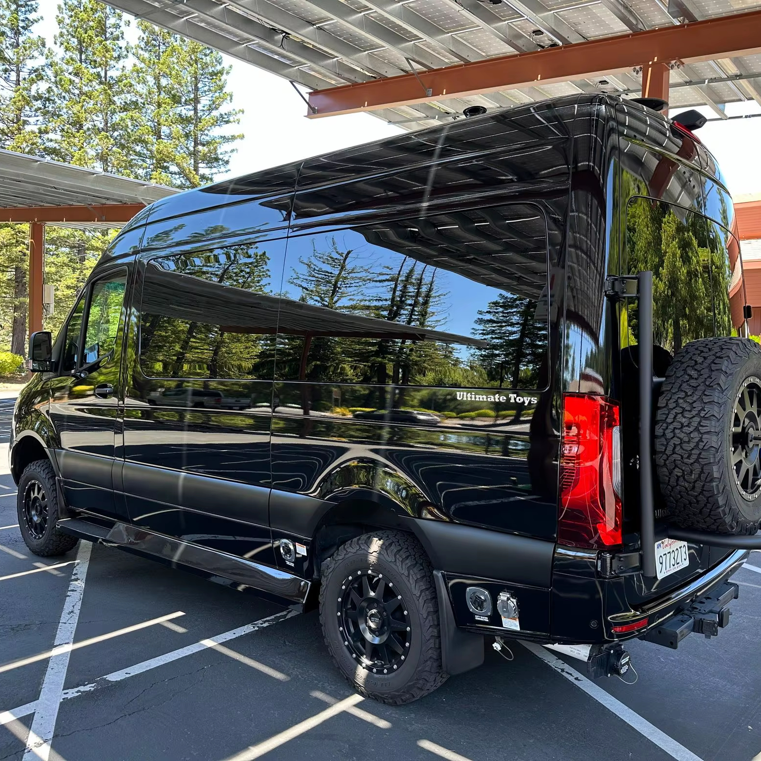 Ultimate Toys Used 4x4 Diesel Sprinter Van For Sale Mercedes