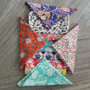 Ensemble de serviettes assorties, serviettes imprimées à la main, serviette de table bohème, serviettes de table en coton mélangé et assorti, faites à la main en Inde - Product Image 2