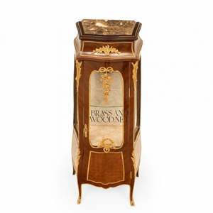 Vitrina de Exhibición Clásica de Lujo con Tapa de Mármol - Product Image 1